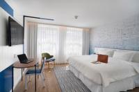 Executive Double Room with Partial Sea View