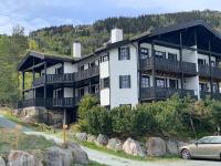 Norefri apartment with sauna at Nedre Norefjell Ski In- Ski Out - B&B Noresund