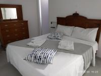 Chambre Double avec Balcon (2 Adultes + 1 Enfant)