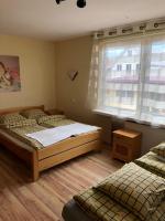 Dreibettzimmer mit Gemeinschaftsbad