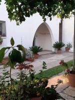 Studio with Garden View