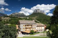 Apartamentos Cinca - Bed and Breakfast