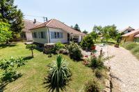 Berrybay Holidayhome - B&B Balatonkeresztúr