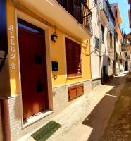 Alley 8 - B&B