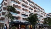 G Balcony Apartment - Bed and Breakfast Vlorë