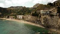 Mare Roccia beachfront apartment - B&B