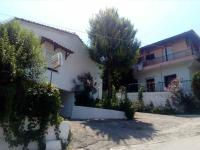 ilias appartements tsaprounis - B&B Elliniká