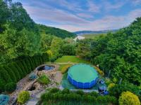 Dom nad Jeziorem Rożnowskim - B&B Tęgoborze