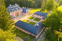 Lovecký zámek Karlštejn - B&B Svratouch