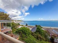 Quarterdeck 5 panoramic water views and close to town - B&B Nelson Bay