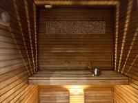 Private family Villa with sauna, hot tub, playground and outside lounge area - Chambres d’hôtes