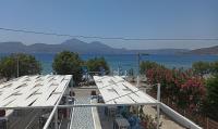 Play On The Sand - Bed and Breakfast Adámas