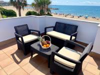 B&B Cambrils - Casa cómoda delante de la playa con vista al mar - Bed and Breakfast Cambrils