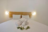 Minimalist Cozy House - B&B Karyófyto