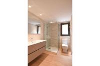 Appartamento con 3 Camere da Letto - Piano Alto