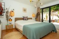 Chambre Double - Vue sur Piscine