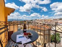 Standaard Tweepersoonskamer met 1 of 2 Bedden en Balkon