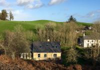 Streamside B and B with Parking - B&B