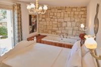 Deluxe Double Room with Bath