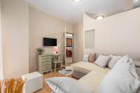 One-Bedroom Apartment with Patio