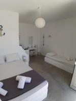 Basic Triple Room