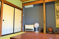 Japanese-Style Quadruple Room 8 Tatami-mat with Shared Bathroom and Garden View (1F)