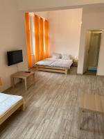 Economy Triple Room