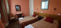 Zweibettzimmer mit Gemeinschaftsbad