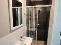 Doppelzimmer mit Balkon (2 Erwachsene + 1 Kind)