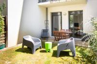 B&B Annecy - Annecy Carré Royal en hypercentre avec jardin terrasse privatif - Bed and Breakfast Annecy