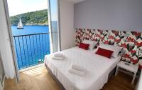 Two-Bedroom Apartment with Terrace and Sea View