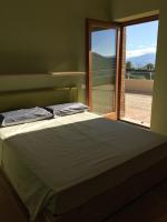 Zimmer mit Kingsize-Bett - Barrierefrei/befahrbare Dusche