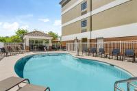 Candlewood Suites Destin-Sandestin Area, an IHG Hotel