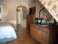 Queen Room with Spa Bath