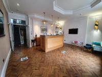 B&B Londra - The Beverley Hotel London - Victoria - Bed and Breakfast Londra