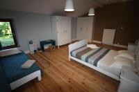 Chambre Triple avec Salle de Bains Privative Séparée