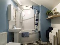 Inverness City 2 bedroom free parking - B&B Inverness