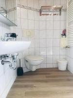 Chambre Double ou Lits Jumeaux avec Salle de Bains Commune