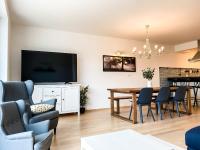 Superior-Apartment mit 3 Schlafzimmern, Balkon und Seeblick