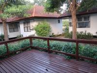 ทริปเปิ้ล รีสอร์ท - B&B Ban Tha Rap