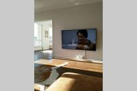 90m2 on pedestrian street on Top Floor, penthouse suite, great view! Incl linen and all - B&B Pori