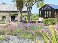 Cottage mit Gartenblick