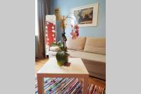 Slucko Central Studio Apartment near River - B&B