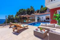 Villa Matan - only 200m from the sandy beaches, private 28m2 pool - Ferienwohnung Omiš