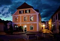 B&B Jindřichův Hradec - Penzion Na 15. Poledníku - Bed and Breakfast Jindřichův Hradec