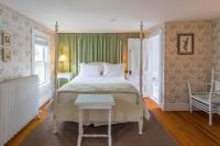 Suite with Garden View