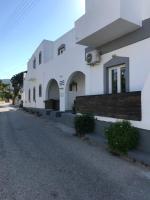 Ammos Luxury Studios - Bed and Breakfast