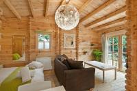 The Lodge with hot tub - B&B Maidstone