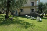 Appartamento con 2 Camere da Letto e Vista Giardino