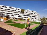 Stylish Apartment with a Patio close to the beach - Chambres d’hôtes